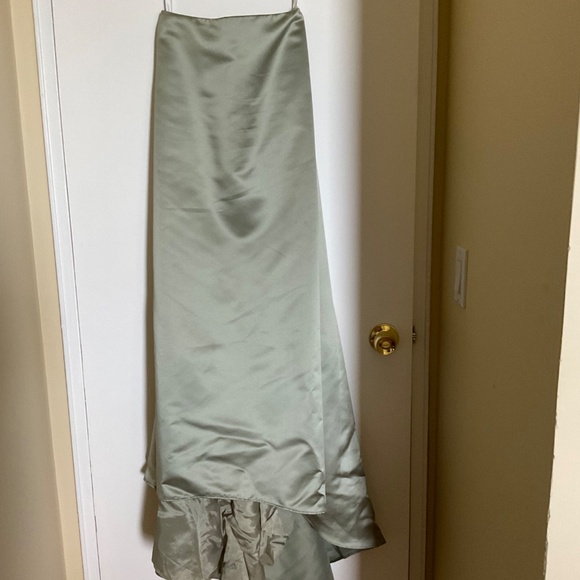 Two-Piece Formal Wear - Picture 3 of 6